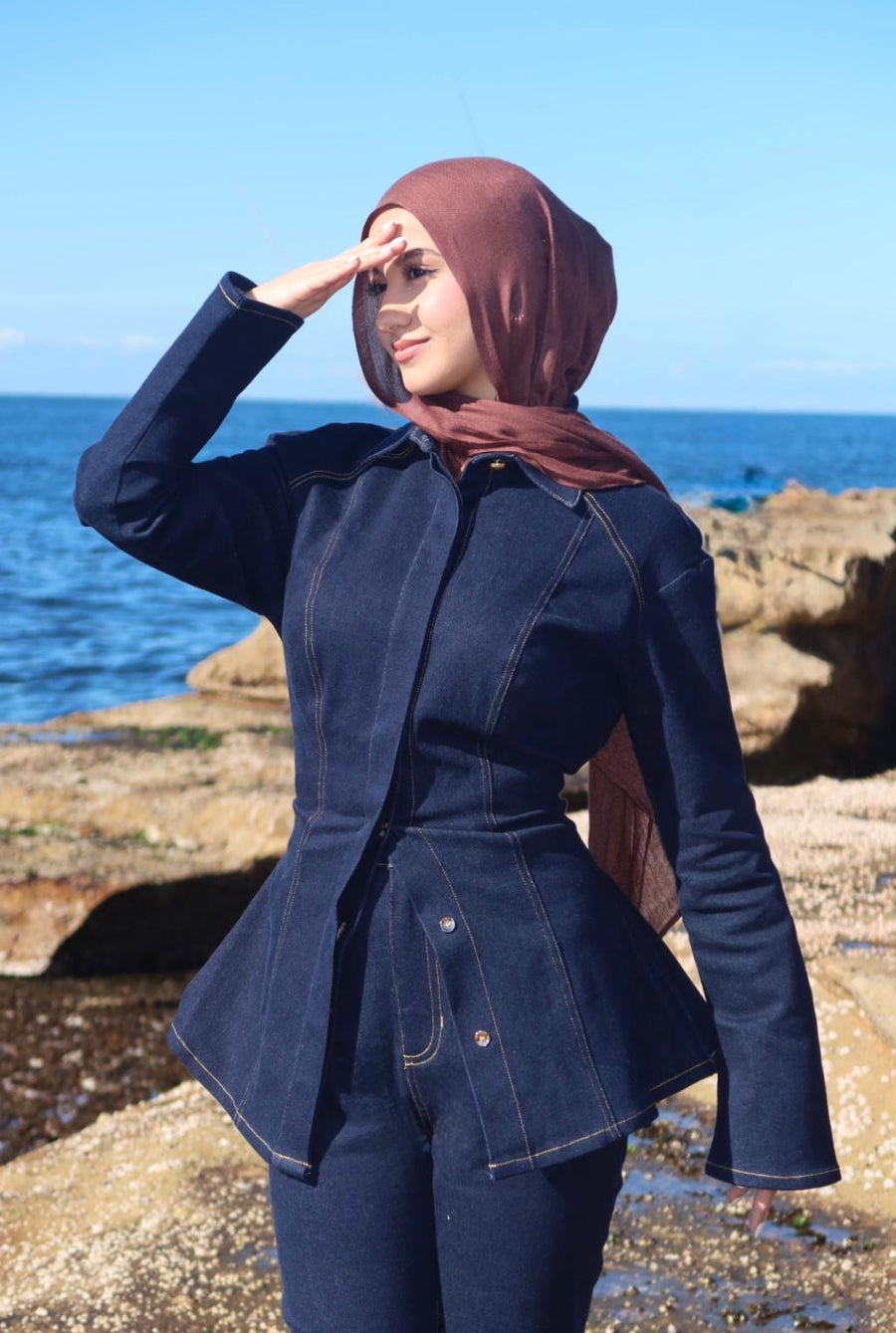AIRA TOP